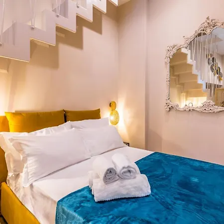 Golden Terrace At Historical Center By Napoliapartments Apartman Nápoly