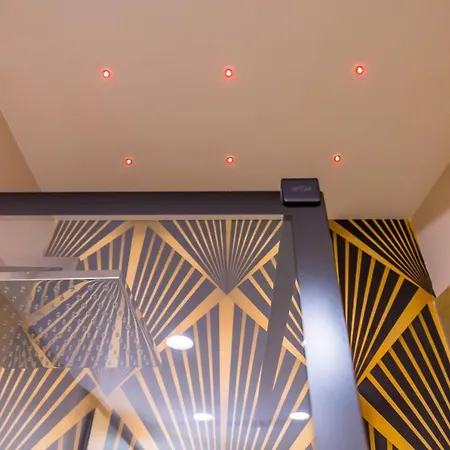 Golden Terrace At Historical Center By Napoliapartments Apartman Nápoly