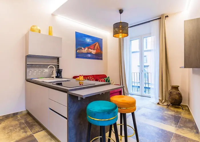 Golden Terrace At Historical Center By Napoliapartments דירה נאפולי